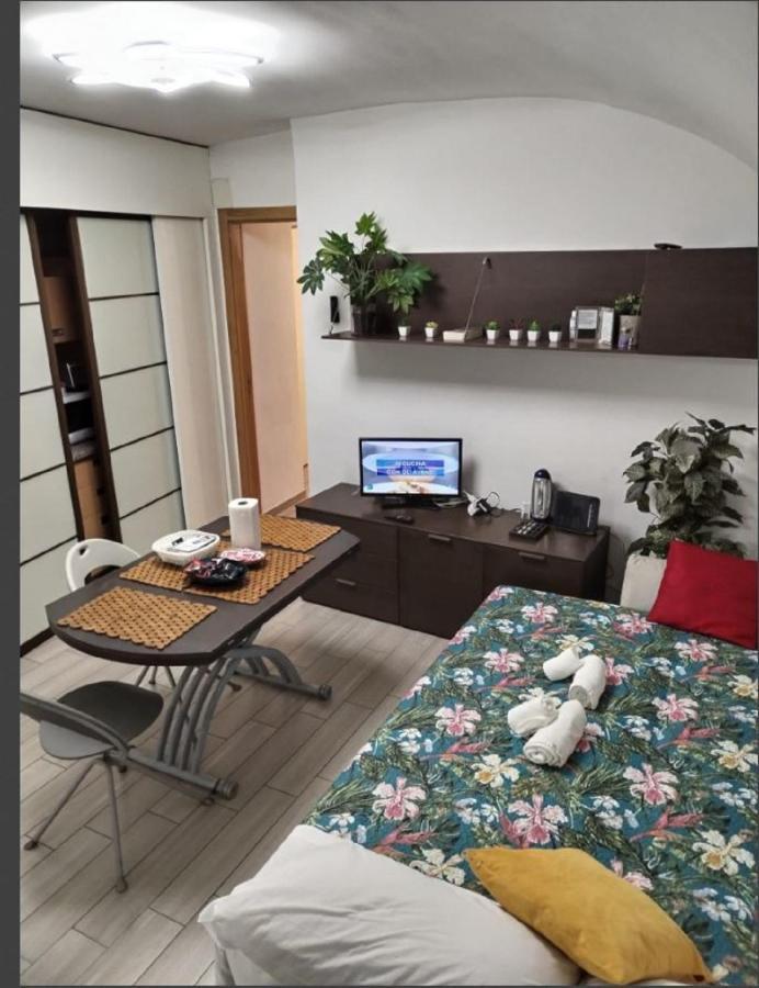 Lovely Basement Trevi Fountain Apartment Rom